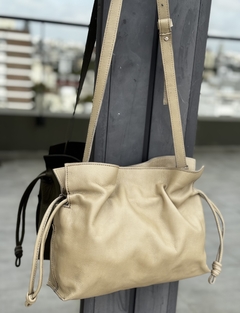 Cartera frunce