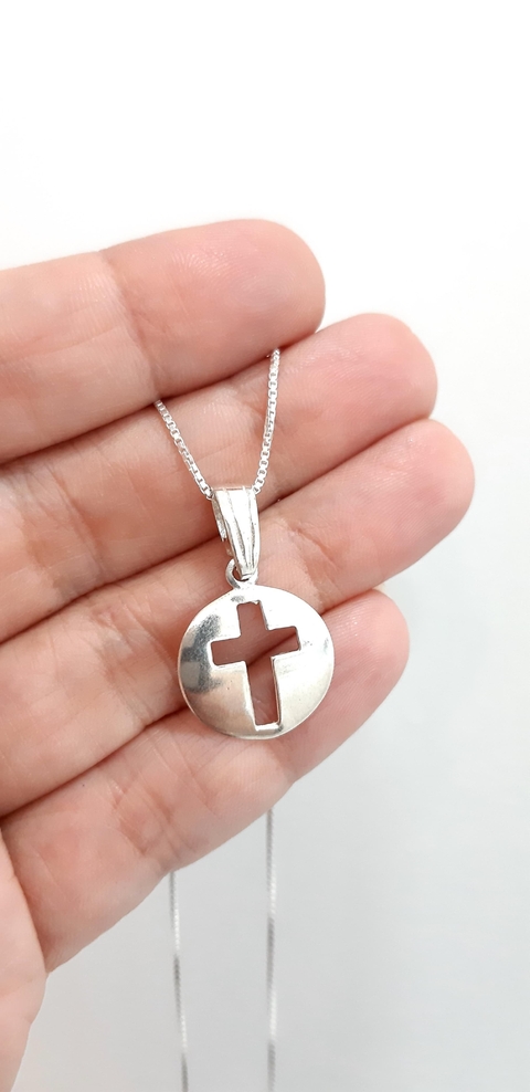 Dije Medalla con Cruz