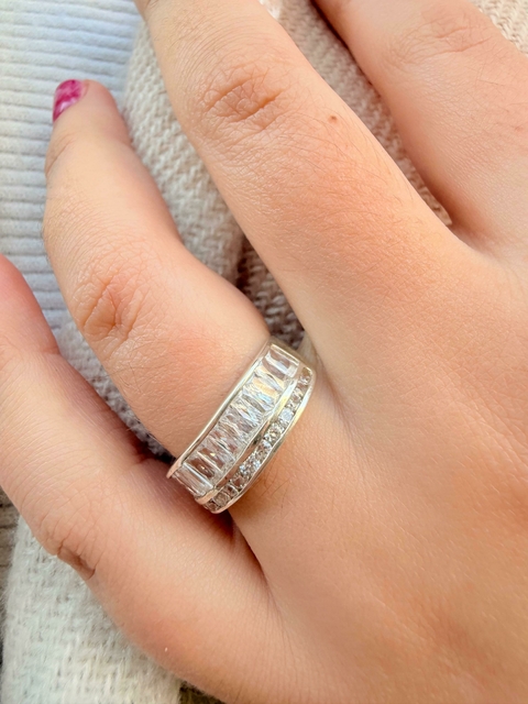 Anillo cubic doble sin fin