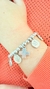 Pulsera con medallas