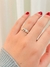 Anillo cruz con micropave