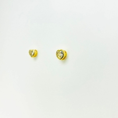 Brinco folheado 18k fixo ponto luz coração zirconia - comprar online