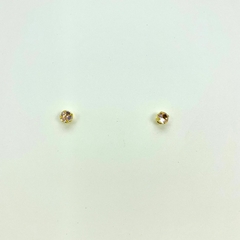 Brinco folheado 18k ponto de luz zirconia 4mm - Sanferlam