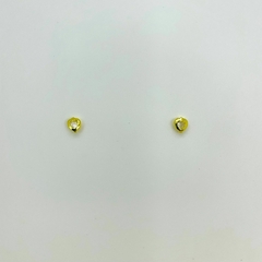 Brinco folheado 18k fixo coração de zirconia