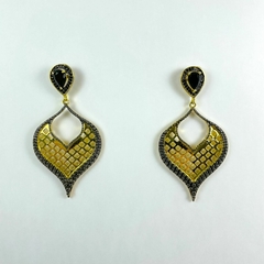 Brinco folheado 18k base gota e folha - comprar online