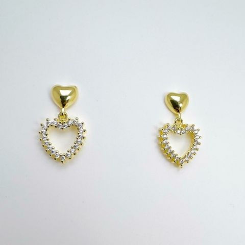 Brinco F18k Coração Liso E Coração Cravejado Zirconia Pendurado