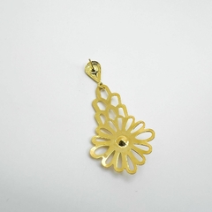 Brinco F18k Flor Altíssimo Strass na internet