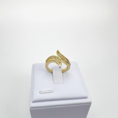 Anel F18k Duas Pontas Curvas Com Zirconia - comprar online