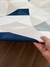 Tapete Optik | REDONDO | Fundo Off-White, detalhes em Azul Marinho, Verde Claro e Natural - Revenda Tapetes São José