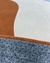 Tapete Wave | Bordas Arredondadas | Bouclé Capri Terracota, Bege, Cinza e Bouclé Atenas Azul Marinho na internet