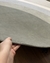 Tapete Kurve® | Bordas Arredondadas | Veludo Hive Bege 2, Creme, Cinza, Verde Claro e Verde
