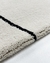 Imagem do Tapete Slim | Bordas Orgânicas | Nylon | Off-White e Preto Econyl