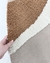 Tapete Entrelaço | DUAS ALTURAS | Bordas Orgânicas | Nylon | Bege, Off-White, Caramelo e Trigo Econyl - Revenda Tapetes São José
