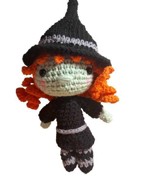 mini bruja de hilo tejida al crochet artesanal amigurumi - comprar online
