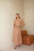 VESTIDO BEGE LISO MIDI COM RECORTES EM "V" na internet