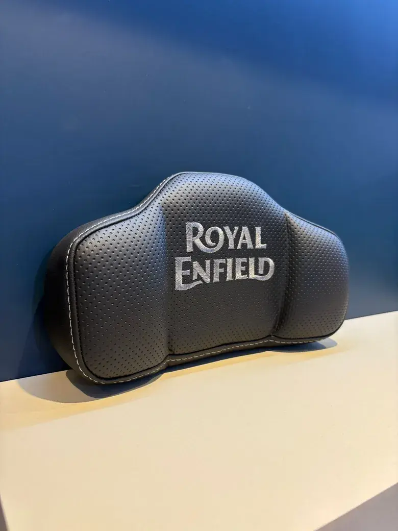 Encosto de baú personalizado Royal Enfield