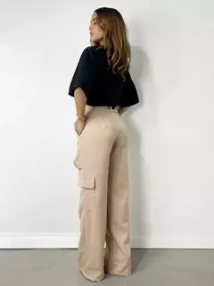 Calça Feminina Alfaiataria Pantalona Carpenter Cargo Doroteia Ref. 973 - loja online