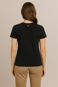 Camiseta Feminina Algodão Manga Curta Minimalist na internet