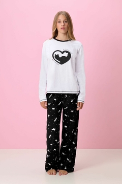 PIJAMA REMERA Y PANTALON RECTO (TE27502I25)