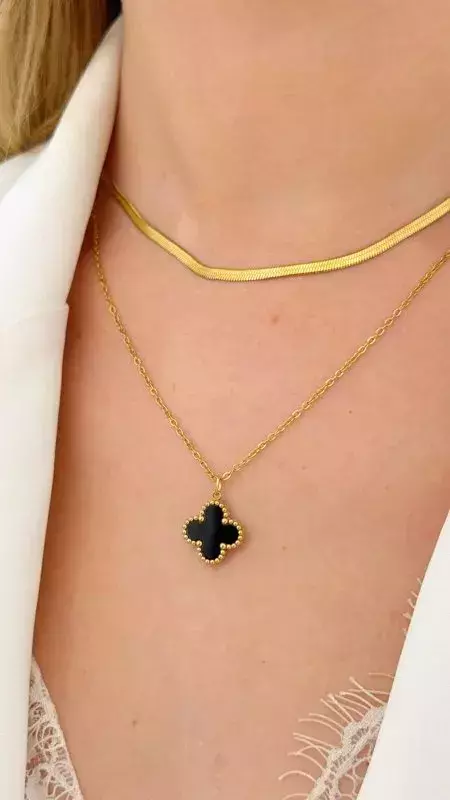 COLAR DUPLO TREVO COM FITA EM AÇO INOX