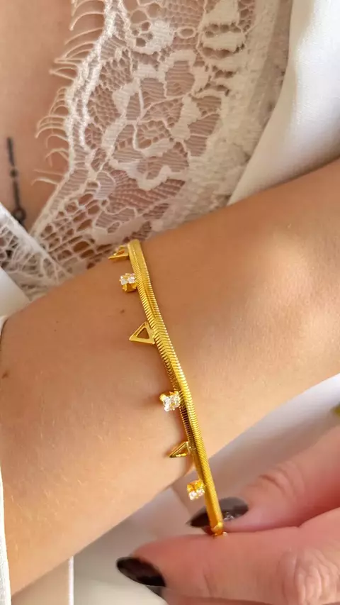 PULSEIRA LACRAIA COM ESTRELA E PONTO DE LUZ FOLHEADO Á OURO18K - comprar online