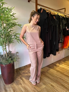 CONJUNTO CALÇA + BLUSA - M - comprar online