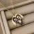 Colar Personalizado Medalha M (2cm)