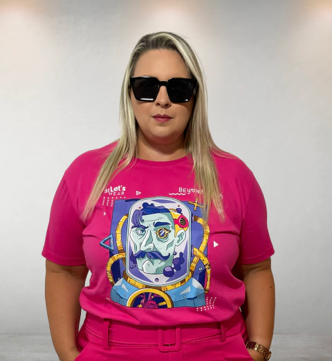 Camiseta Baby Look Let’s Wear Beyond Earth - comprar online