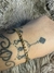 Imagen de Brazalete geométrico en acero inoxidable 304 enchapado en oro 18K