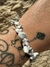Brazalete de Turquesa Blanca y Acero Inoxidable - Pleiara Joyas
