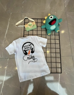 Camiseta Nike Branca Fone - Kiddo Max