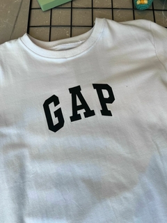 Camiseta GAP na internet
