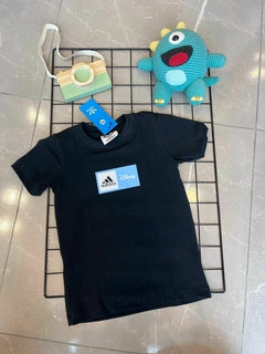 Camiseta Adidas + Disney Preta - comprar online