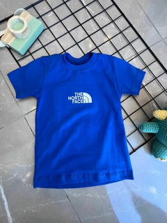 Camiseta North Face Mickey na internet
