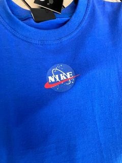 Camiseta Nike Astronauta Azul - comprar online