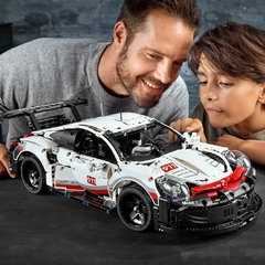 LEGO 42096 Technic Porsche 911 RSR 1580 peças