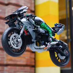 Imagem do LEGO Set Technic 42170 Motocicleta Kawasaki Ninja H2R 643 peças