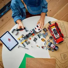 LEGO 60472 My City Ferro-velho com Carros - Bloco Mundo