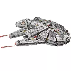 Star Wars Nave Millennium Falcon - Lego 75105 - Bloco Mundo