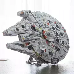 LEGO Star Wars Millennium Falcon 75192 - Bloco Mundo