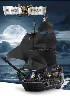 Imagem do Barco 16016 The Flying Dutchman Navio Piratas do Caribe