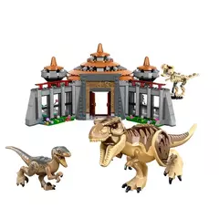 Imagem do LEGO 76961 Jurassic Park Centro de Visitantes Ataque de T. rex e Raptor