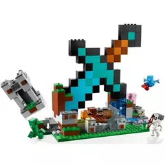 LEGO Minecraft 21244 O Posto Avançado da Espada 427 Peças - Bloco Mundo