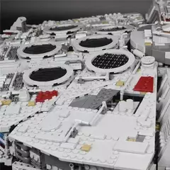 Imagem do LEGO Star Wars Millennium Falcon 75192