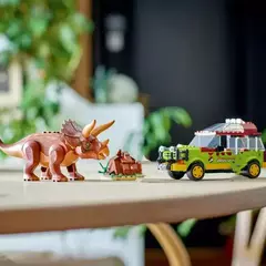 76959 LEGO Jurassic Park Pesquisa de Triceratops 281 Peças - comprar online