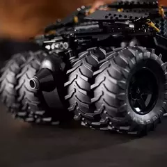 LEGO 76240 DC Batman Batmóvel Tumbler 2049 peças - loja online