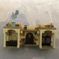 LEGO 76395 Harry Potter Hogwarts Erste Flugstunde - Bloco Mundo