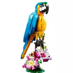 Lego Creator 3 em 1 Exotic Parrot 31136 253 peças - comprar online