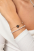 Pulseira Dupla Camélia com Pérolas Shell – Coleção Camélia na internet