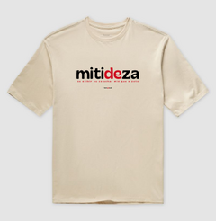 MITIDEZA – Camiseta Oversized Unissex (Off White e Areia)